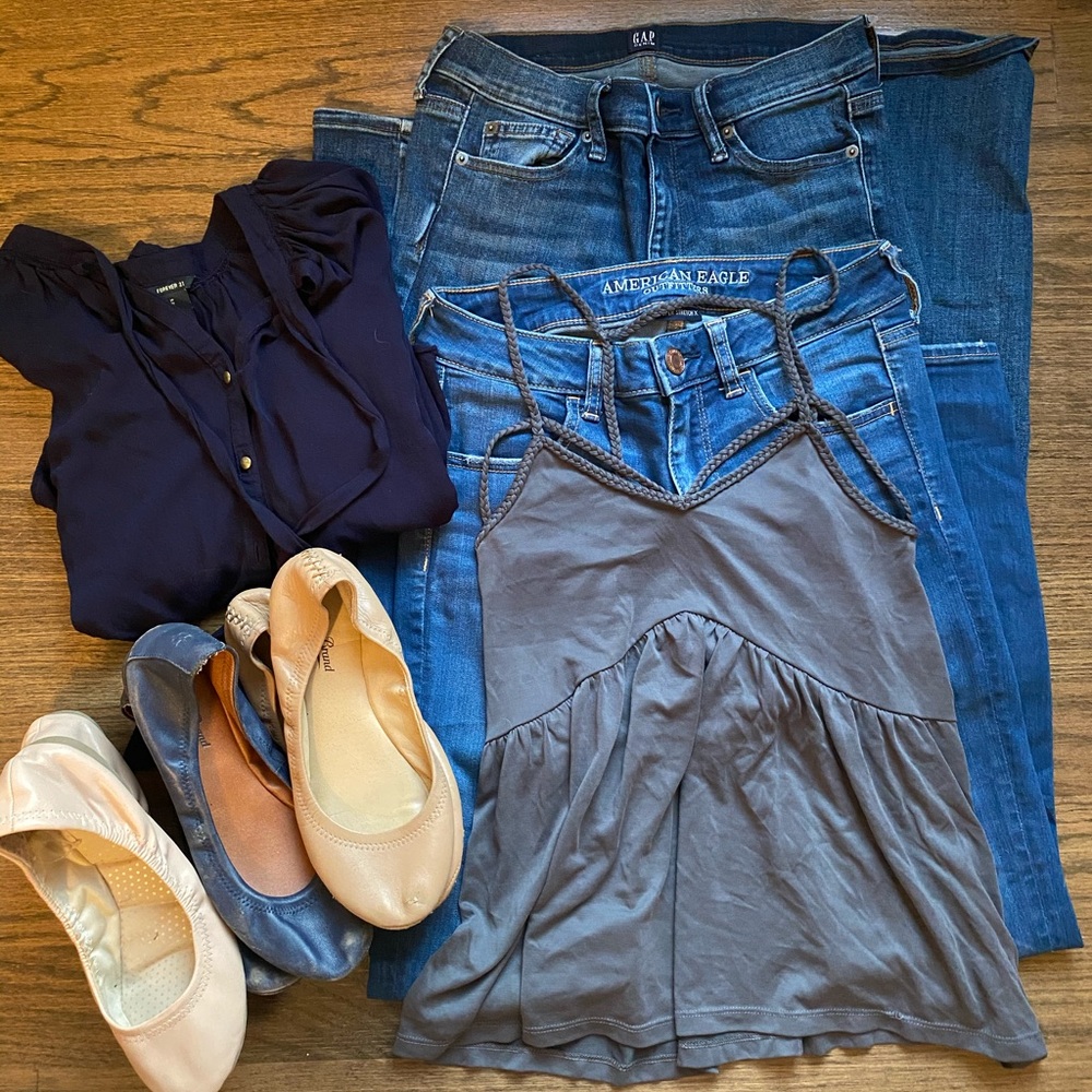 Jean Outfits - Picture 1 of 1